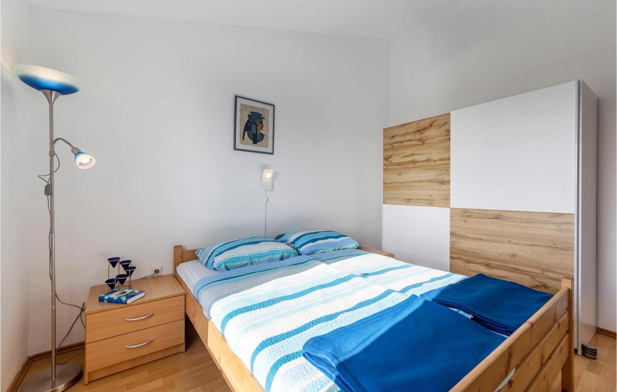 Beautiful Apartment In Barbariga With Kitchen Екстер'єр фото